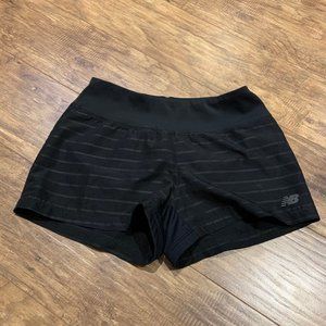 New Blalnce Black stripped shorts